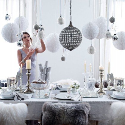 Εστησε επιχείρηση που πουλάει προϊόντα μόνο ενός χρώματος και θησαύρισε [εικόνες] | iefimerida.gr 11