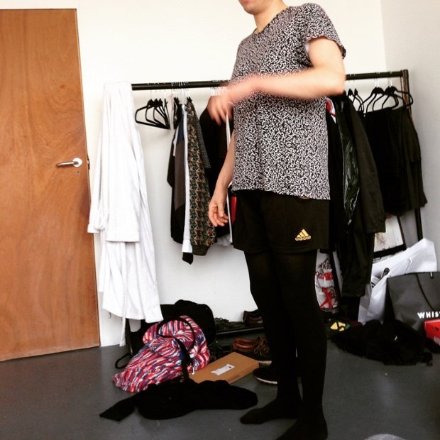 Γιατί οι άνδρες άρχισαν να κλέβουν τα καλσόν από τις γυναίκες [εικόνες] | iefimerida.gr 1