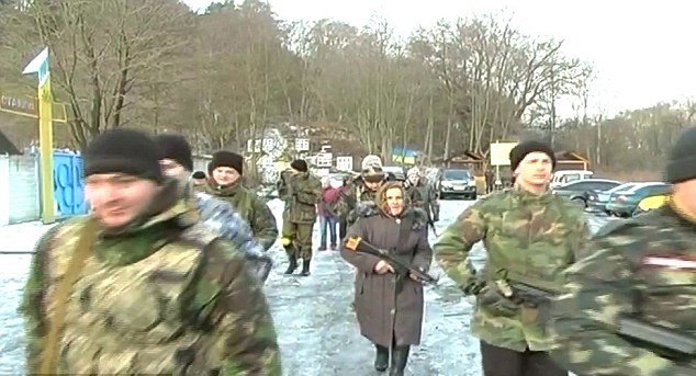 Η γιαγιά Ράμπο: 68χρονη κάνει στρατιωτικά γυμνάσια και περνά όλα τα τεστ [εικόνες & βίντεο] | iefimerida.gr 2