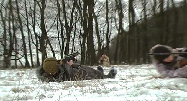 Η γιαγιά Ράμπο: 68χρονη κάνει στρατιωτικά γυμνάσια και περνά όλα τα τεστ [εικόνες & βίντεο] | iefimerida.gr 4