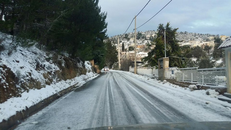 Στην κατάψυξη η χώρα -Πολικές θερμοκρασίες και χιόνια [εικόνες] | iefimerida.gr 9