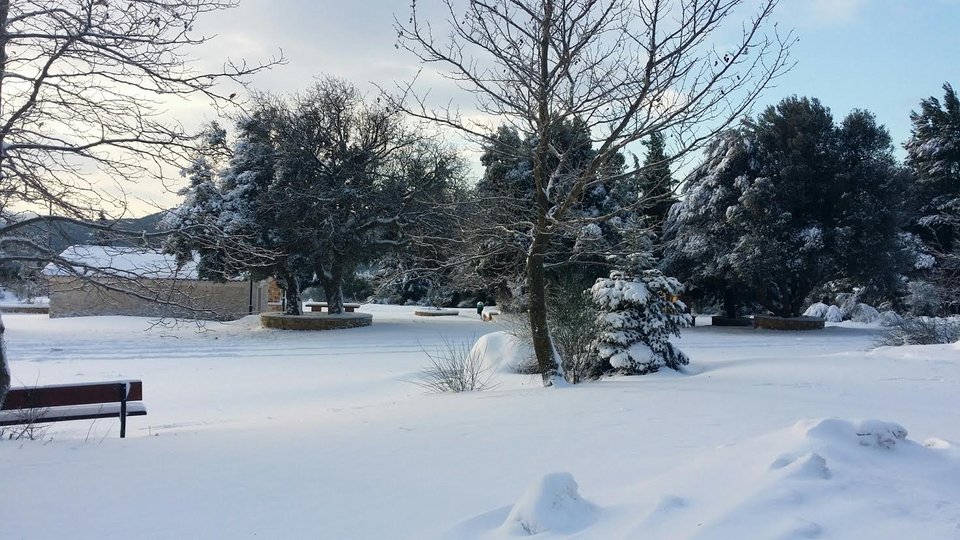 Η άγνωστη λίμνη «έκπληξη» σε απόσταση μισής ώρας από την Ομόνοια -Δημιουργήθηκε κατά... λάθος και θυμίζει Αλπεις [εικόνες] | iefimerida.gr 16