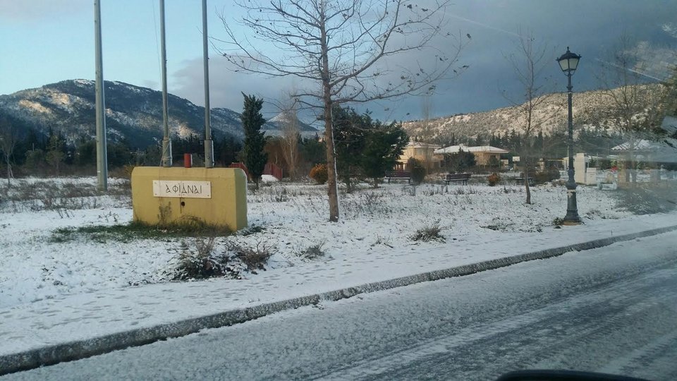 Στην κατάψυξη η χώρα -Πολικές θερμοκρασίες και χιόνια [εικόνες] | iefimerida.gr 13