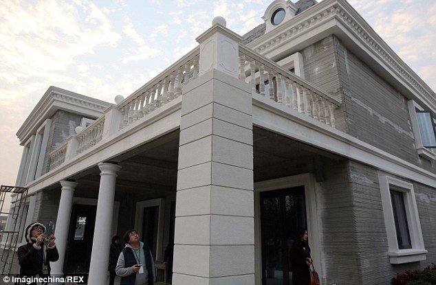 Ολα αλλάζουν ραγδαία: Στην Κίνα χτίζουν βίλες με 3D εκτυπωτή [εικόνες] | iefimerida.gr 0