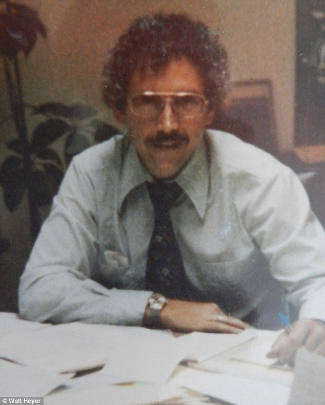 Στα 42 του παράτησε την οικογένειά του και έγινε γυναίκα -Στα 50 του το μετάνιωσε και ξανάγινε άνδρας [εικόνες] | iefimerida.gr 2