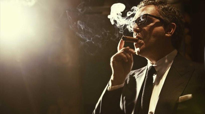 «Το Savoir Vivre του καπνιστή»- Το νέο βιβλίο του Χρήστου Ζαμπούνη για όσους τολμούν να απολαμβάνουν το ενήλικο πάθος τους | iefimerida.gr 0