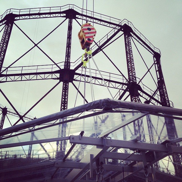 Μαγεία: Δείπνο στο τραπέζι που αιωρείται στα 50 μέτρα από το έδαφος -Θέα πιάτο η Αθήνα [εικόνες] | iefimerida.gr 14