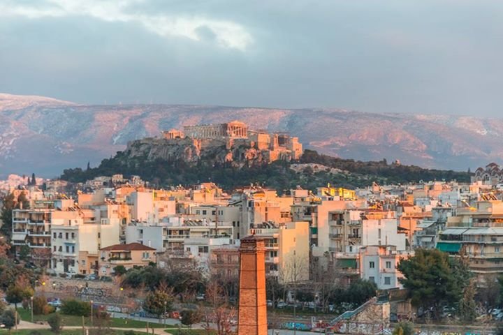 Μαγεία: Δείπνο στο τραπέζι που αιωρείται στα 50 μέτρα από το έδαφος -Θέα πιάτο η Αθήνα [εικόνες] | iefimerida.gr 1