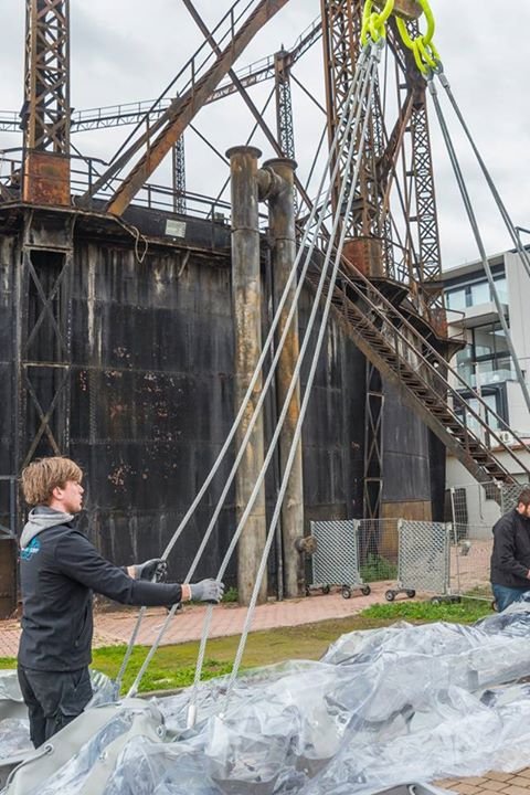 Μαγεία: Δείπνο στο τραπέζι που αιωρείται στα 50 μέτρα από το έδαφος -Θέα πιάτο η Αθήνα [εικόνες] | iefimerida.gr 11