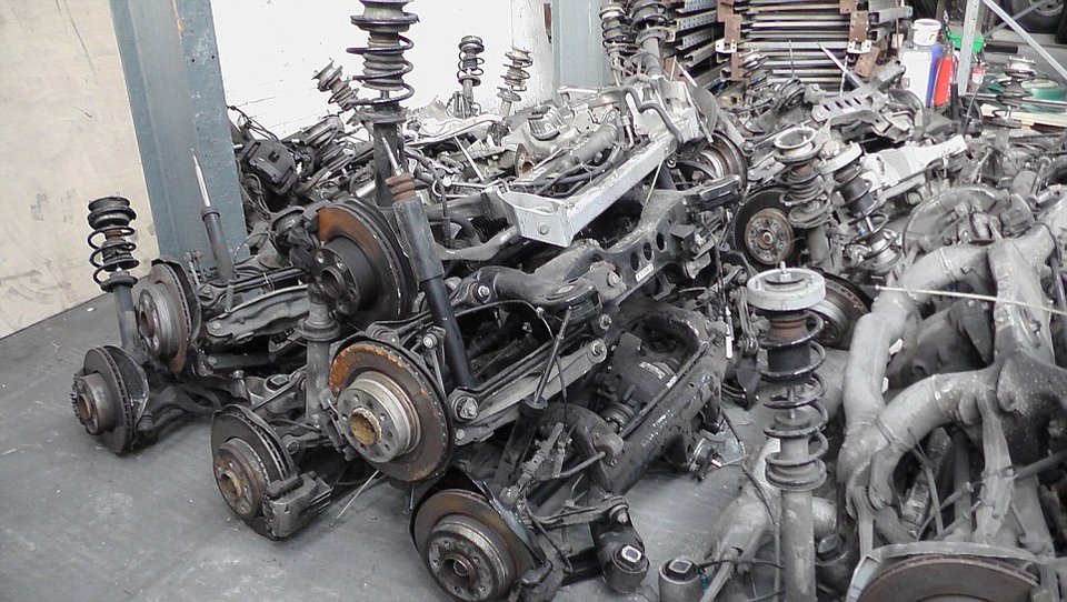 Τι γίνονται τα κλεμμένα αυτοκίνητα -Πώς οι λωποδύτες τα... εξαφανίζουν [εικόνες & βίντεο] | iefimerida.gr 2