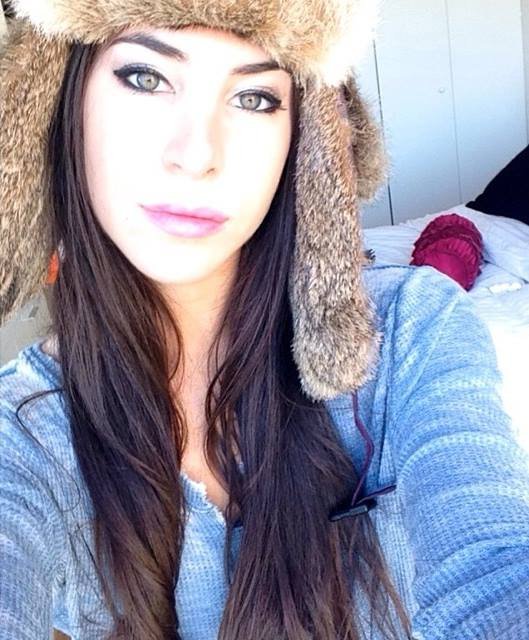 Η βασίλισσα του Instagram -H 21χρονη που βγάζει selfies τα ολοστρόγγυλα οπίσθιά της και τρελαίνει το Ιντερνετ [εικόνες] | iefimerida.gr 4