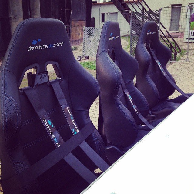 Μαγεία: Δείπνο στο τραπέζι που αιωρείται στα 50 μέτρα από το έδαφος -Θέα πιάτο η Αθήνα [εικόνες] | iefimerida.gr 13