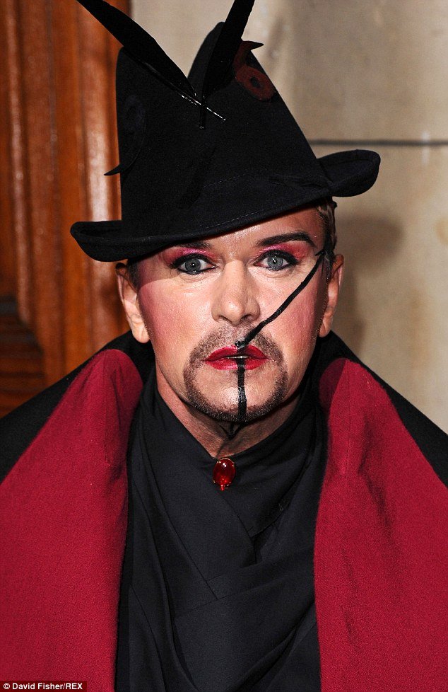 Εφυγε από τη ζωή ο εμβληματικός τραγουδιστής των 80s Στιβ Στρέιντζ, σε ηλικία 55 ετών [εικόνες & βίντεο] | iefimerida.gr 3