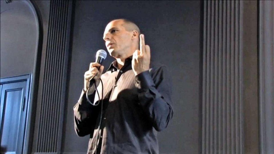 Bild: Ο Βαρουφάκης δείχνει στη Γερμανία το μεσαίο δάχτυλό του [εικόνες] | iefimerida.gr 0