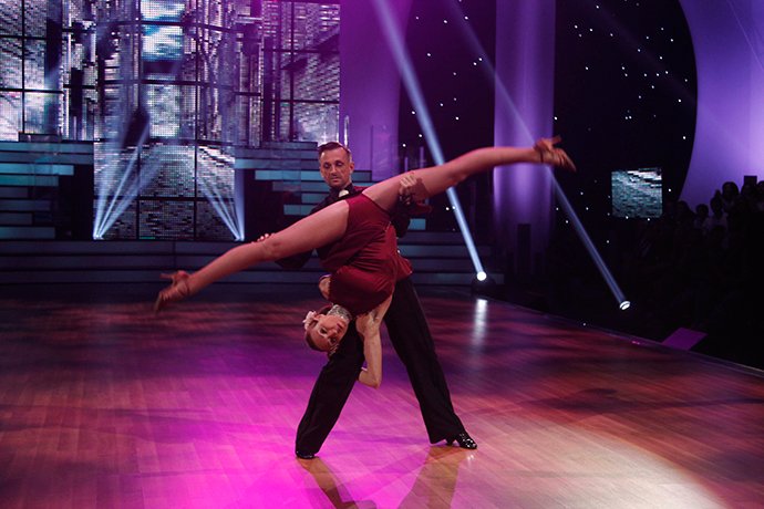 Μορφούλα Ντώνα: Ποια είναι η νικήτρια του Dancing που έδενε τα πόδια της κόμπο στους Ολυμπιακούς και μάγευε την υφήλιο [εικόνες] | iefimerida.gr 26