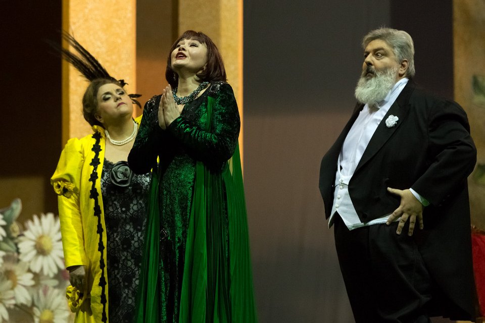 Στις πρόβες της Λυρικής για το «Θέλω να δω τον Πάπα» [εικόνες] | iefimerida.gr 1