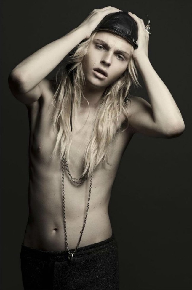 Και όμως αυτή η καλλονή ήταν κάποτε άνδρας [εικόνες] | iefimerida.gr 0