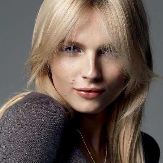 Και όμως αυτή η καλλονή ήταν κάποτε άνδρας [εικόνες] | iefimerida.gr 5