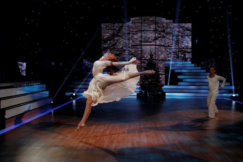 Μορφούλα Ντώνα: Ποια είναι η νικήτρια του Dancing που έδενε τα πόδια της κόμπο στους Ολυμπιακούς και μάγευε την υφήλιο [εικόνες] | iefimerida.gr 30