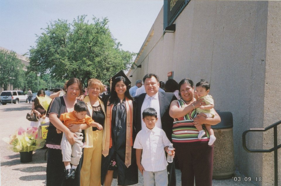 Μία «παράνομη» μετανάστρια που τρύπωσε στην Goldman Sachs και έγινε ένα από τα αστέρια της  [εικόνες] | iefimerida.gr 4