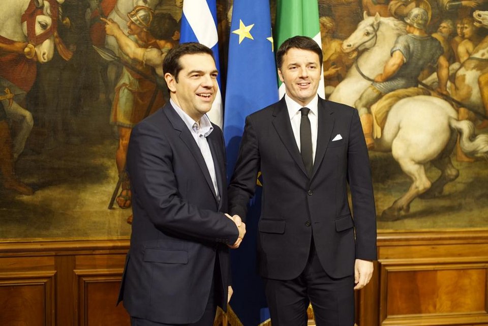 Στη Ρώμη ο Αλέξης Τσίπρας - Η υποδοχή του Ματέο Ρέντσι [εικόνες & βίντεο] | iefimerida.gr 3