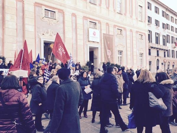 Ανάσα Αξιοπρέπειας: Εκατοντάδες χιλιάδες άνθρωποι διαδηλώσαν στην Ελλάδα και στον κόσμο  [εικόνες & βίντεο] | iefimerida.gr 30