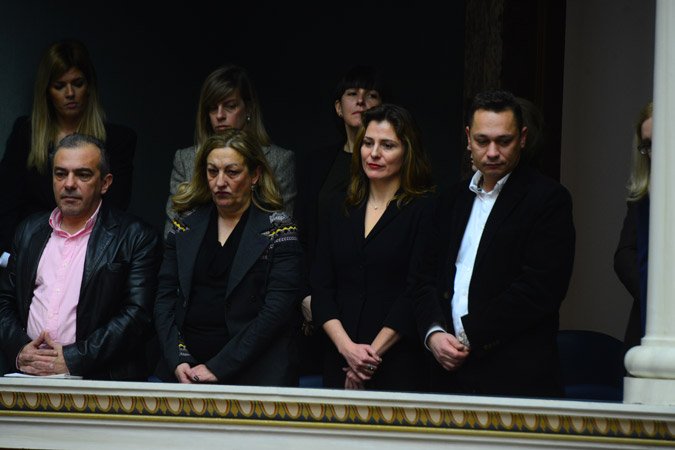 Λαμπερή, πανευτυχής η Περιστέρα στα θεωρεία της Βουλής, δεν παίρνει τα μάτια της από τον Αλέξη Τσίπρα [εικόνες] | iefimerida.gr 4