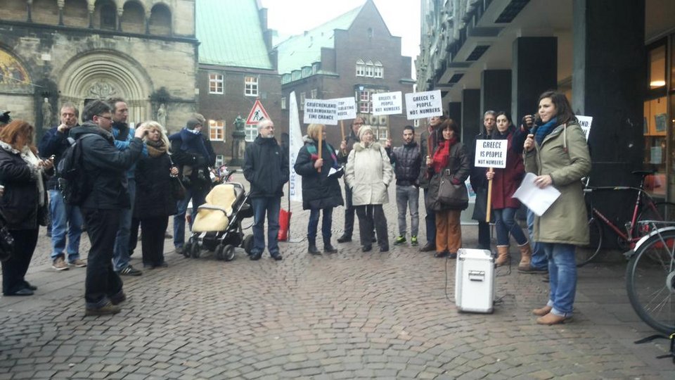 Ανάσα Αξιοπρέπειας: Εκατοντάδες χιλιάδες άνθρωποι διαδηλώσαν στην Ελλάδα και στον κόσμο  [εικόνες & βίντεο] | iefimerida.gr 28
