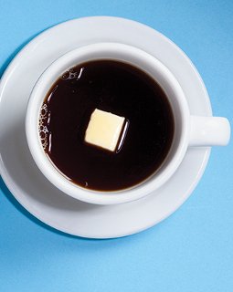 Η καινούρια μόδα που τρελαίνει: Ο καφές με το βούτυρο που βοηθά στη θεαματική απώλεια κιλών [εικόνες] | iefimerida.gr 1