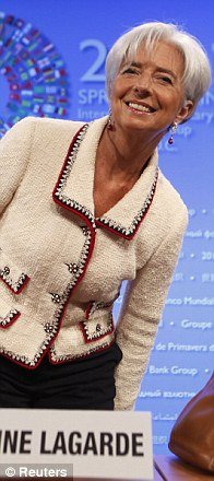 H Λαγκάρντ φόρεσε δερμάτινο για να αρέσει στον Βαρουφάκη [εικόνες] | iefimerida.gr 8