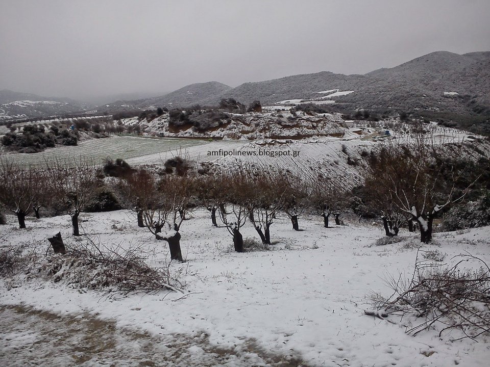 Πυκνό χιόνι κάλυψε τον τύμβο Καστά στην Αμφίπολη [εικόνες] | iefimerida.gr 2