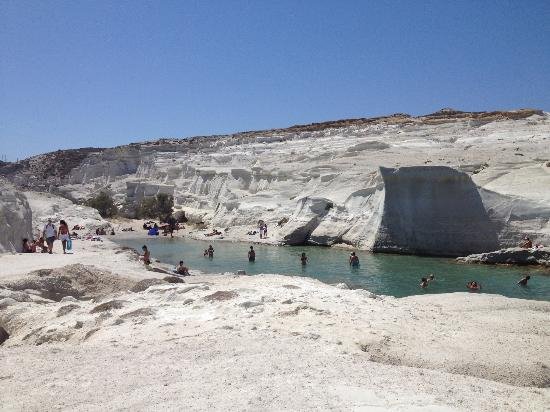 Μια σεληνιακή, μια... σέξι, μα όλες με διάφανα νερά -Οι 10 ελληνικές παραλίες που συγκινούν τον πλανήτη [εικόνες] | iefimerida.gr 5
