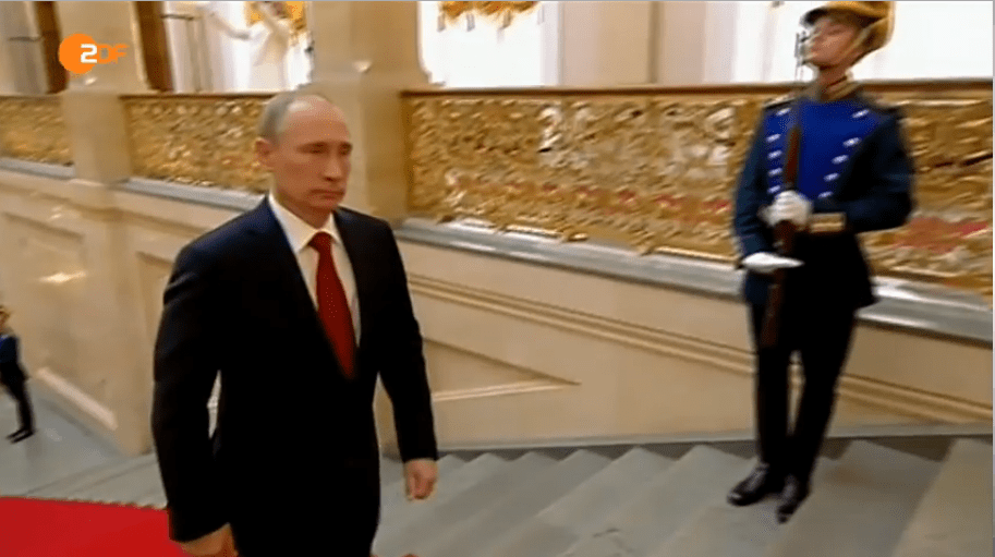 Ο άγνωστος Πούτιν: Είναι υπναράς, εμμονικός, φοβητσιάρης και αλλοπρόσαλλος με τις γυναίκες [εικόνες] | iefimerida.gr 0