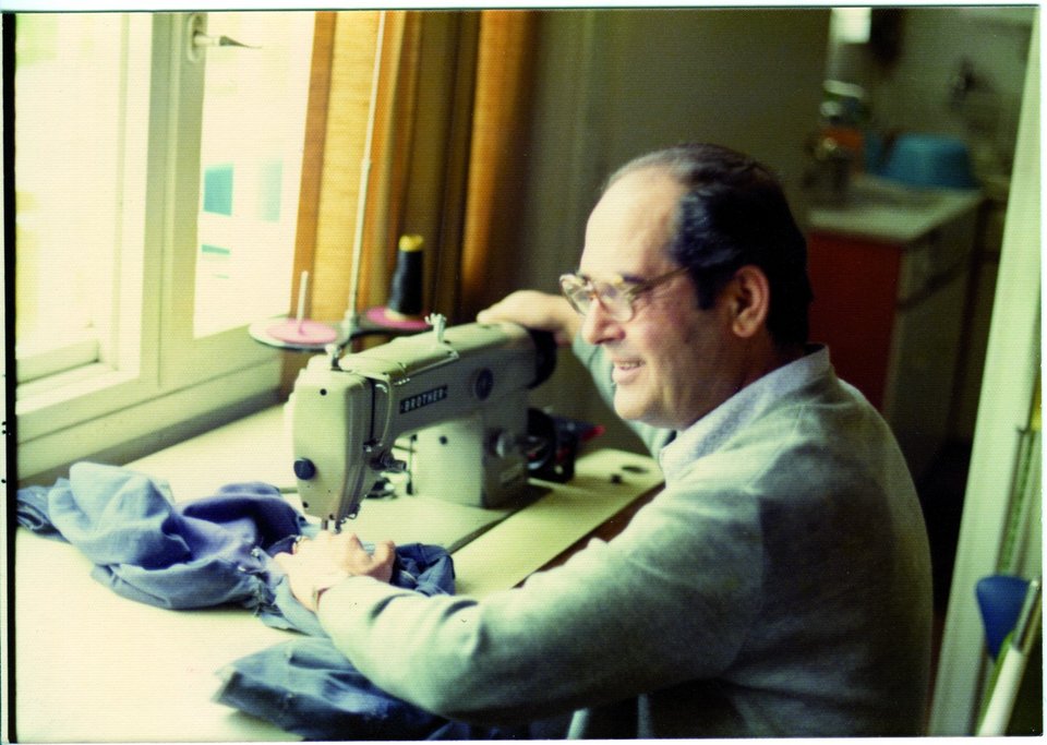 O ράφτης που άλλαξε το ντύσιμο του Αλέξη Τσίπρα [εικόνες] | iefimerida.gr 5