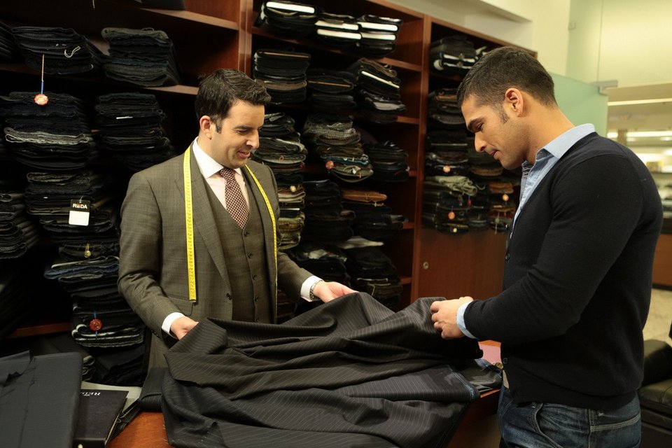 O ράφτης που άλλαξε το ντύσιμο του Αλέξη Τσίπρα [εικόνες] | iefimerida.gr 6