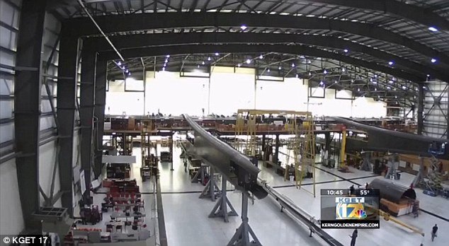 Ο γίγαντας των αιθέρων -Οι πρώτες εικόνες του μεγαλύτερου αεροπλάνου στον κόσμο [εικόνες] | iefimerida.gr 3