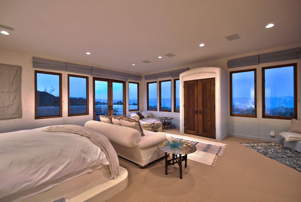 Η απίστευτη έπαυλη στην έρημο της κληρονόμου του Gucci -Την πουλάει για 7,5 εκατ. δολάρια [εικόνες] | iefimerida.gr 6