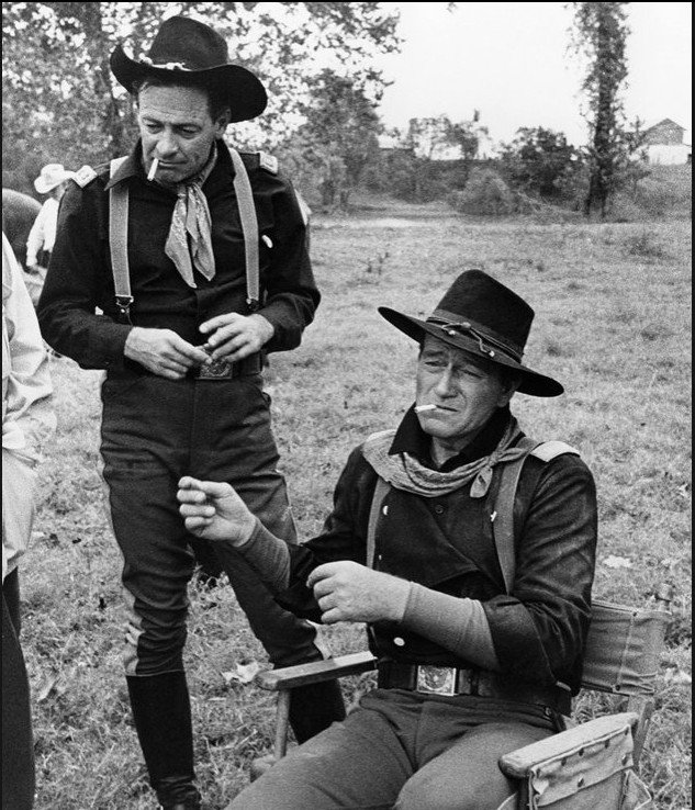 Η Ελίζαμπεθ Τέιλορ σαν μαθήτρια, η Μπριζίτ Μπαρντό με τα πόδια σε κουβά -Σταρ όπως δεν τους έχουμε ξαναδεί [εικόνες] | iefimerida.gr 1