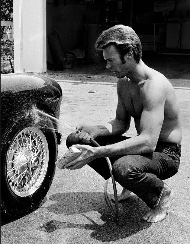 Η Ελίζαμπεθ Τέιλορ σαν μαθήτρια, η Μπριζίτ Μπαρντό με τα πόδια σε κουβά -Σταρ όπως δεν τους έχουμε ξαναδεί [εικόνες] | iefimerida.gr 2