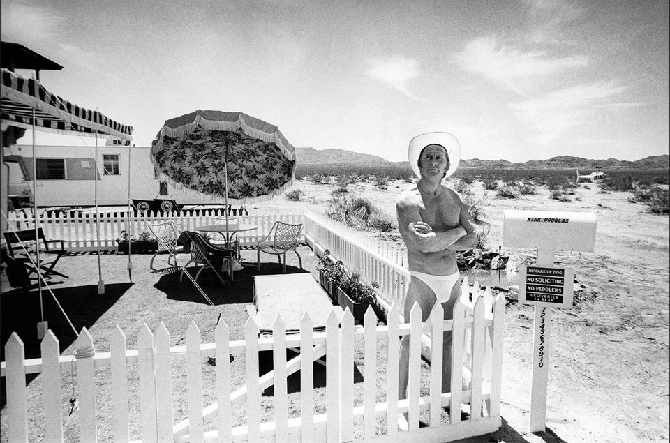 Η Ελίζαμπεθ Τέιλορ σαν μαθήτρια, η Μπριζίτ Μπαρντό με τα πόδια σε κουβά -Σταρ όπως δεν τους έχουμε ξαναδεί [εικόνες] | iefimerida.gr 4