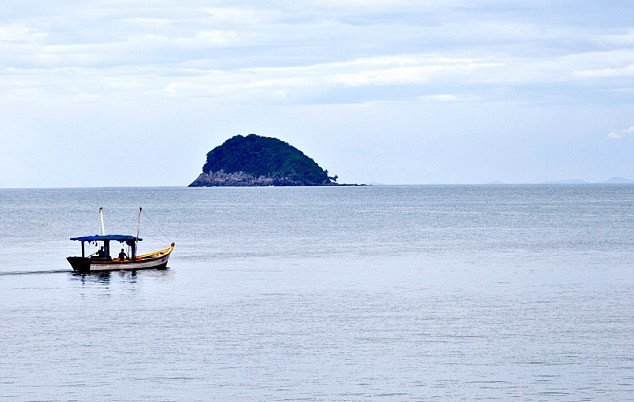 Ο άνθρωπος με την καλύτερη δουλειά στον κόσμο -Ο σύγχρονος Ροβινσώνας Κρούσος, που ζει σε έρημο νησί [εικόνες] | iefimerida.gr 0