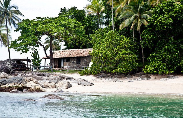 Ο άνθρωπος με την καλύτερη δουλειά στον κόσμο -Ο σύγχρονος Ροβινσώνας Κρούσος, που ζει σε έρημο νησί [εικόνες] | iefimerida.gr 1