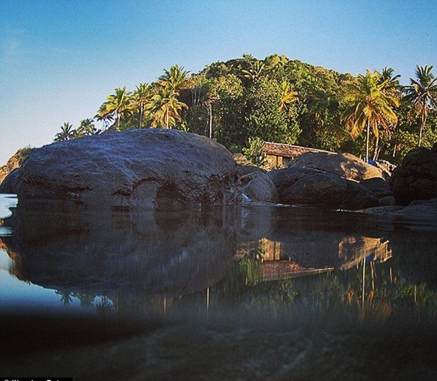 Ο άνθρωπος με την καλύτερη δουλειά στον κόσμο -Ο σύγχρονος Ροβινσώνας Κρούσος, που ζει σε έρημο νησί [εικόνες] | iefimerida.gr 2