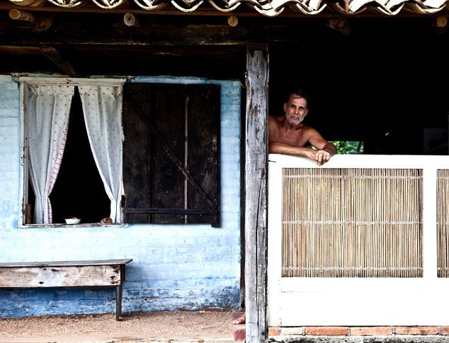 Ο άνθρωπος με την καλύτερη δουλειά στον κόσμο -Ο σύγχρονος Ροβινσώνας Κρούσος, που ζει σε έρημο νησί [εικόνες] | iefimerida.gr 3