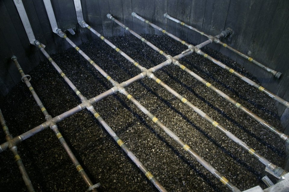 Καρέ καρέ πώς φτιάχνεται το ουίσκι Jack Daniel's -Η απίστευτη διαδικασία [εικόνες] | iefimerida.gr 12