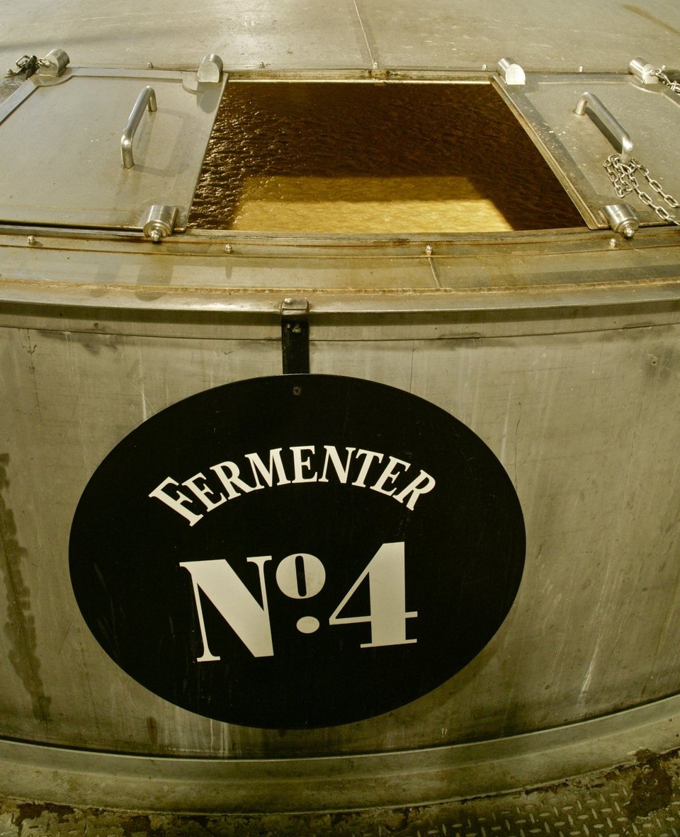 Καρέ καρέ πώς φτιάχνεται το ουίσκι Jack Daniel's -Η απίστευτη διαδικασία [εικόνες] | iefimerida.gr 11