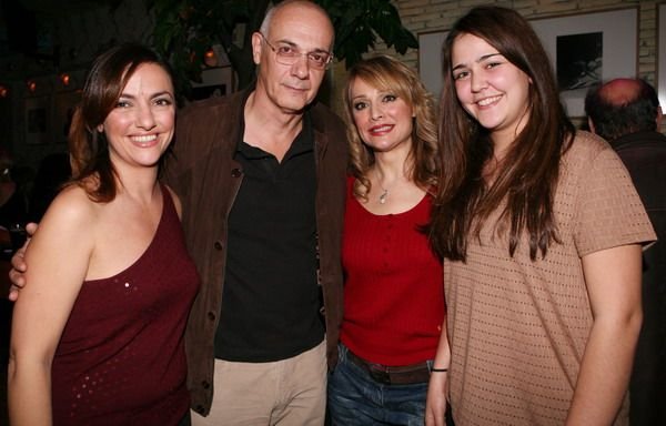 Η πανέμορφη κόρη Κιμούλη-Δαμανάκη [εικόνες] | iefimerida.gr 4