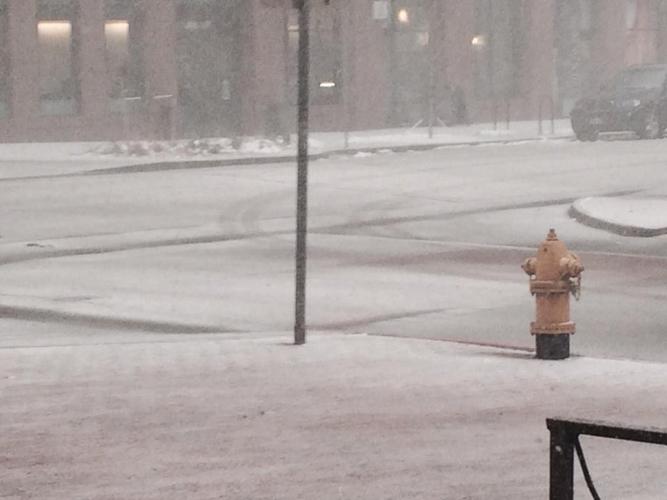 Η κακοκαιρία σαρώνει τις ΗΠΑ: Το Ντένβερ έχει βυθιστεί στο χιόνι [εικόνες & βίντεο] | iefimerida.gr 6