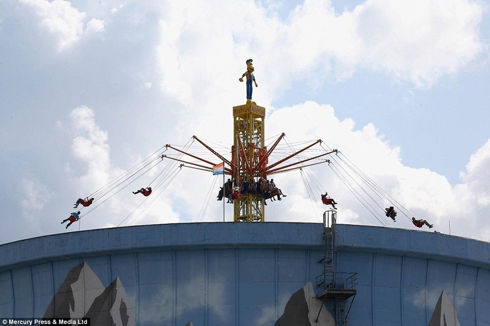 Η απίστευτη μεταμόρφωση ενός πυρηνικού εργοστασίου σε λούνα παρκ [εικόνες]  | iefimerida.gr 3