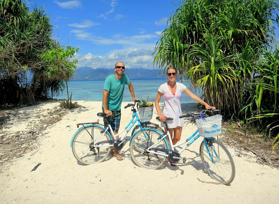 Ενα ονειρεμένο ταξίδι του μέλιτος -Κράτησε δύο χρόνια και γύρισαν όλο τον κόσμο [εικόνες] | iefimerida.gr 12